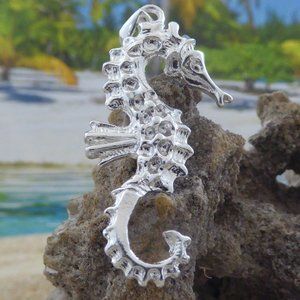 LARGE STERLING SILVER SEAHORSE PENDANT